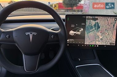 Седан Tesla Model 3 2021 в Вознесенську