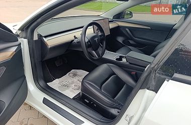 Седан Tesla Model 3 2021 в Житомире