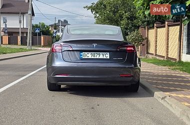 Седан Tesla Model 3 2021 в Киеве