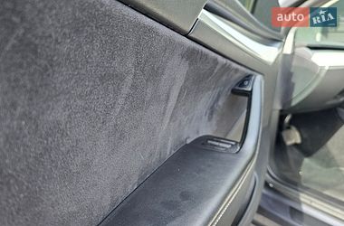 Седан Tesla Model 3 2021 в Киеве