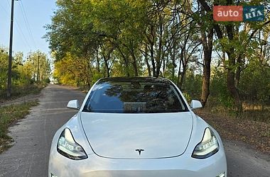 Седан Tesla Model 3 2019 в Ковелі
