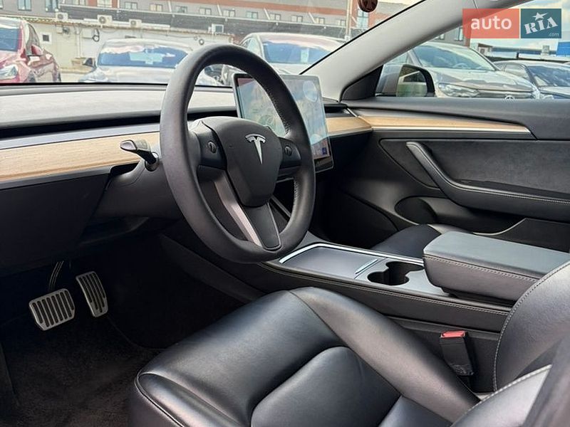Седан Tesla Model 3 2021 в Киеве фото 10 Седан Tesla Model 3 2021 в Киеве