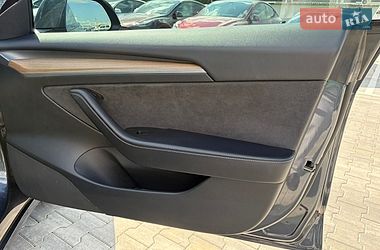 Седан Tesla Model 3 2021 в Киеве фото 12 Седан Tesla Model 3 2021 в Киеве