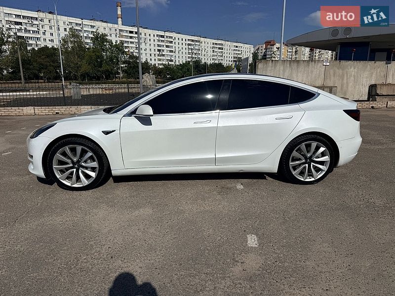 Седан Tesla Model 3 2018 в Запорожье