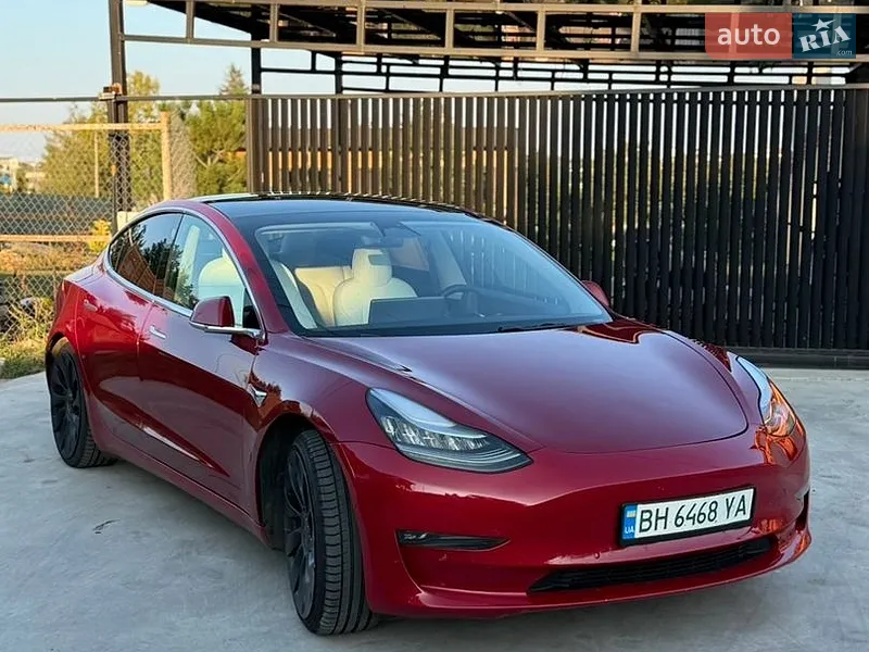 Tesla Model 3 2019