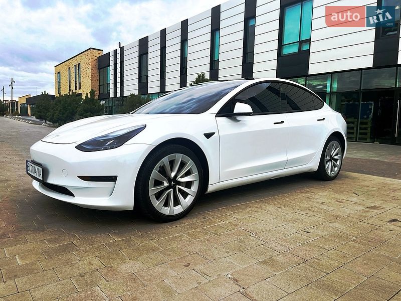 Tesla Model 3 2021