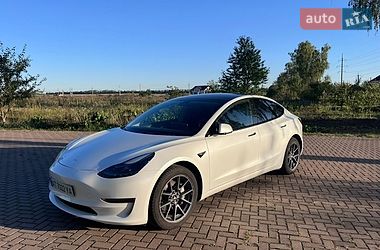 Седан Tesla Model 3 2022 в Ивано-Франковске