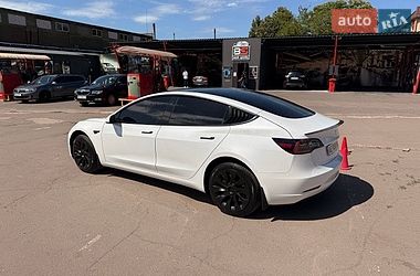 Седан Tesla Model 3 2021 в Кривом Роге