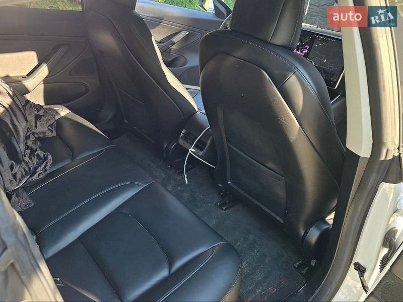Седан Tesla Model 3 2019 в Днепре