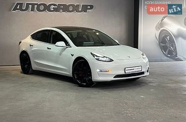 Седан Tesla Model 3 2020 в Одессе