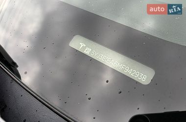 Седан Tesla Model 3 2021 в Киеве