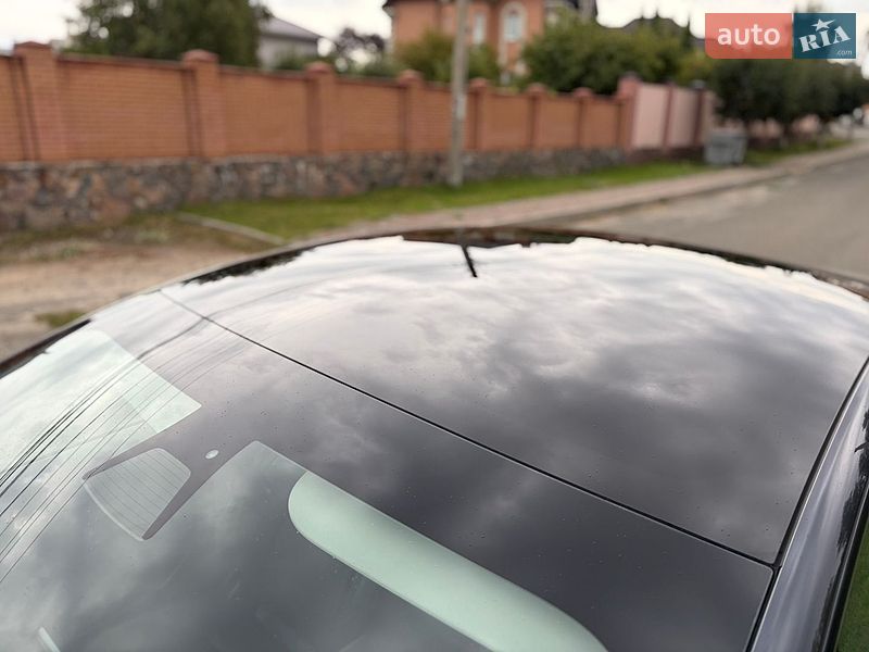 Седан Tesla Model 3 2021 в Киеве