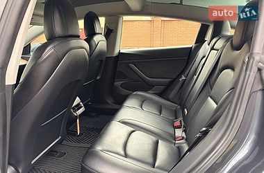 Седан Tesla Model 3 2021 в Киеве