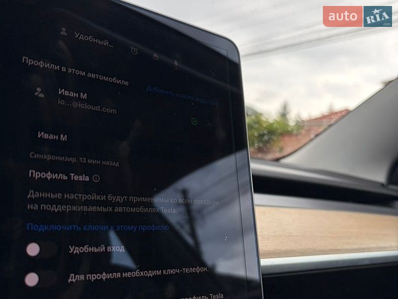 Седан Tesla Model 3 2021 в Киеве