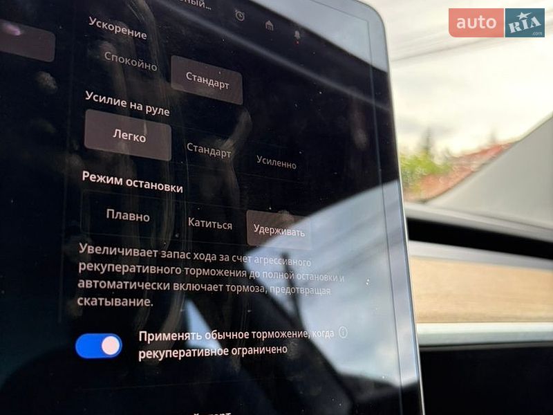 Седан Tesla Model 3 2021 в Киеве