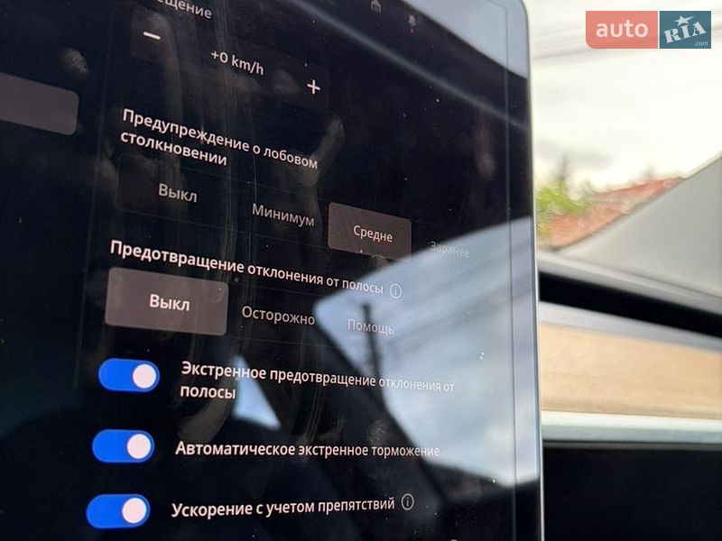 Седан Tesla Model 3 2021 в Киеве