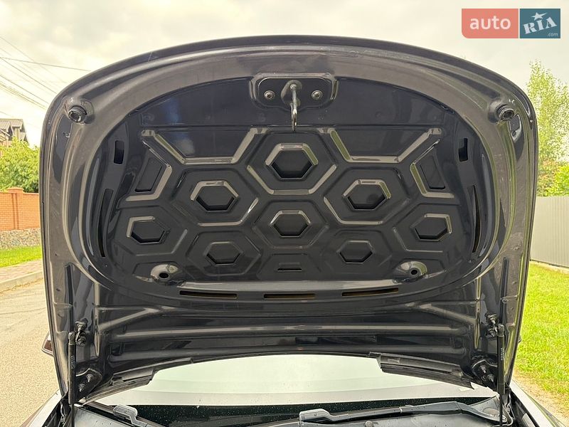 Седан Tesla Model 3 2021 в Киеве