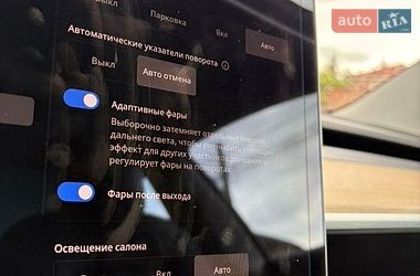 Седан Tesla Model 3 2021 в Киеве