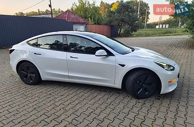 Седан Tesla Model 3 2021 в Ківерцях