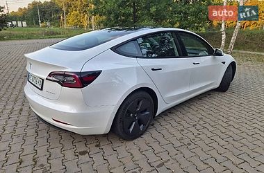 Седан Tesla Model 3 2021 в Ківерцях