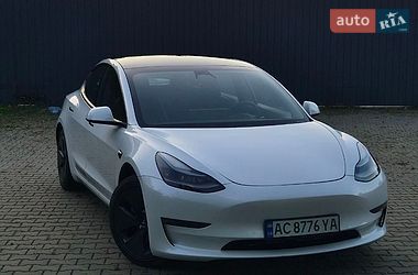 Седан Tesla Model 3 2021 в Ківерцях