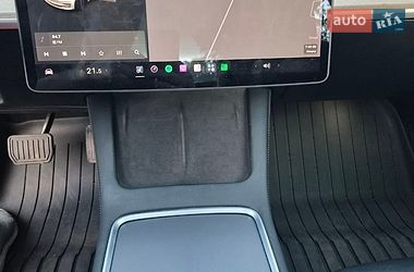 Седан Tesla Model 3 2021 в Ківерцях