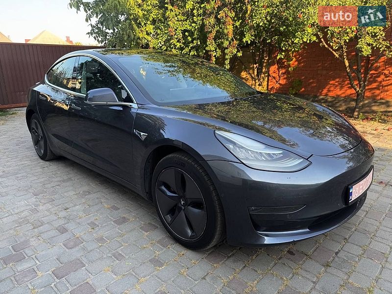 Tesla Model 3 2018