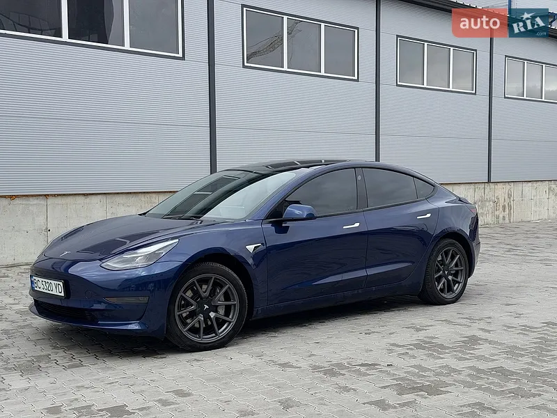 Tesla Model 3 2023
