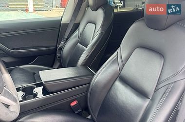 Седан Tesla Model 3 2019 в Києві