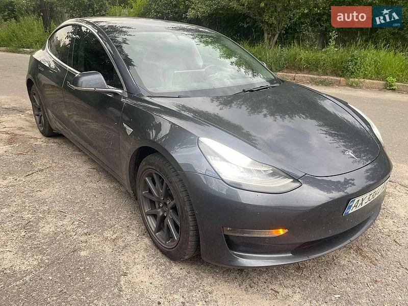 Tesla Model 3 2018