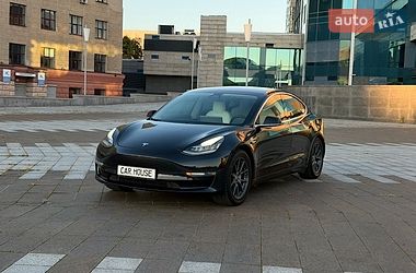 Седан Tesla Model 3 2018 в Харькове Седан Tesla Model 3 2018 в Харькове
