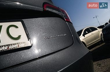 Седан Tesla Model 3 2020 в Львові