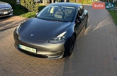 Седан Tesla Model 3 2022 в Киеве