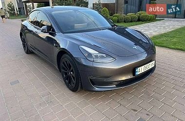 Седан Tesla Model 3 2022 в Киеве