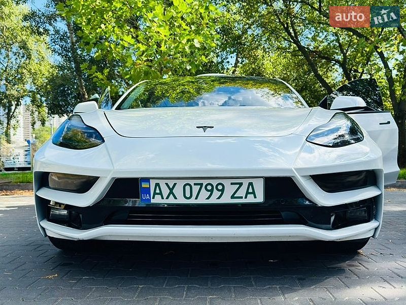 Седан Tesla Model 3 2021 в Киеве фото 4 Седан Tesla Model 3 2021 в Киеве