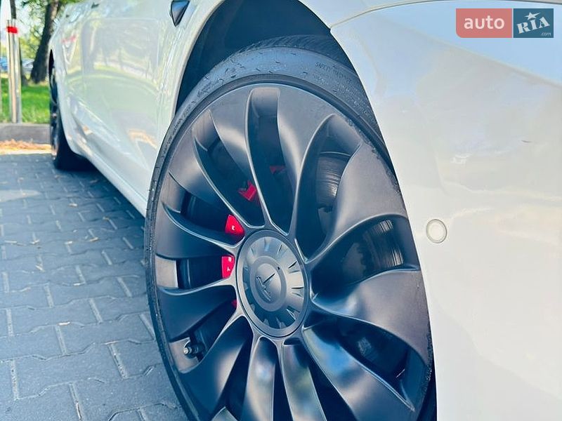 Седан Tesla Model 3 2021 в Киеве фото 11 Седан Tesla Model 3 2021 в Киеве