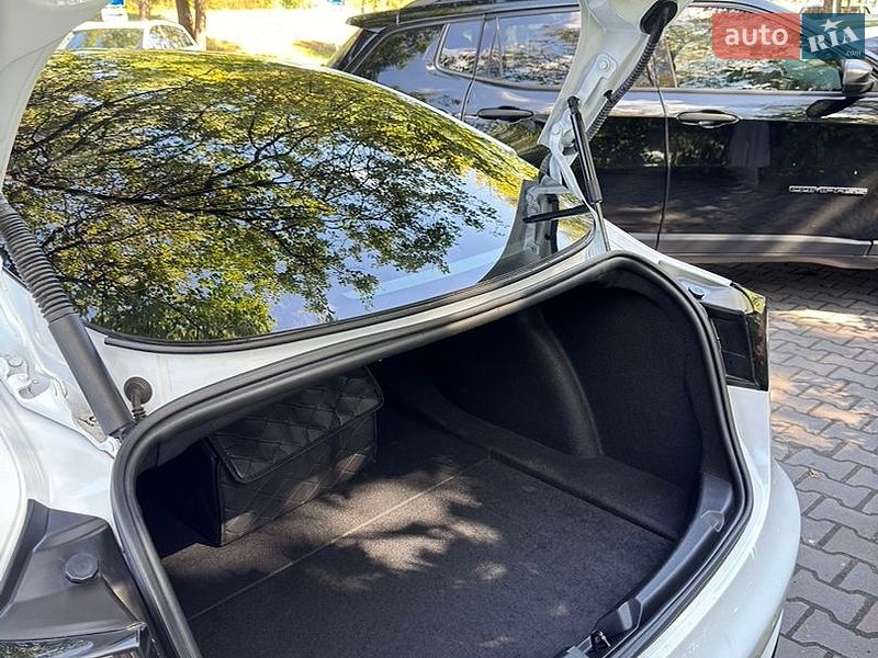 Седан Tesla Model 3 2021 в Киеве фото 12 Седан Tesla Model 3 2021 в Киеве