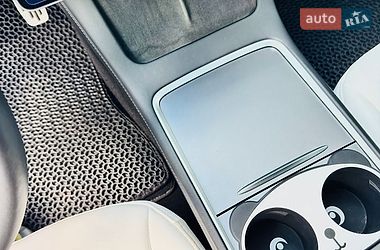 Седан Tesla Model 3 2021 в Киеве фото 17 Седан Tesla Model 3 2021 в Киеве