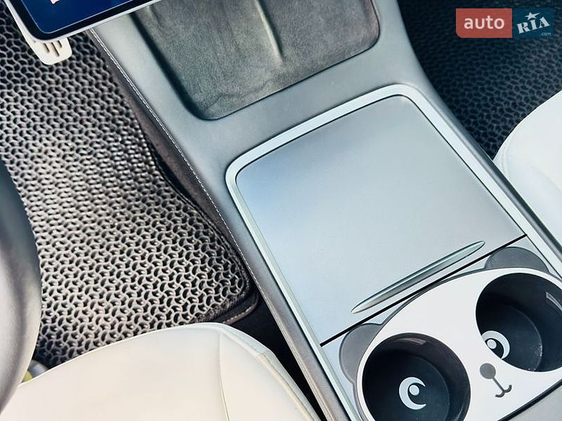 Седан Tesla Model 3 2021 в Киеве фото 17 Седан Tesla Model 3 2021 в Киеве