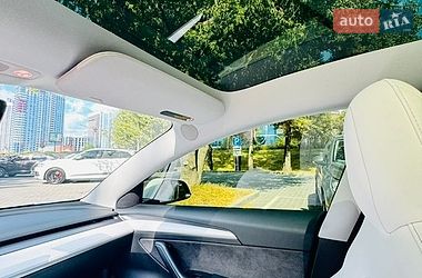 Седан Tesla Model 3 2021 в Киеве фото 22 Седан Tesla Model 3 2021 в Киеве