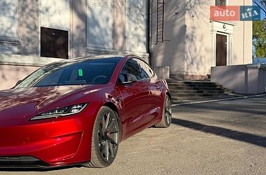 Седан Tesla Model 3 2024 в Днепре