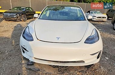 Седан Tesla Model 3 2021 в Львове