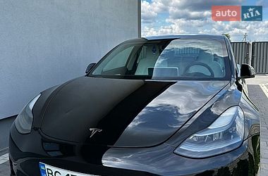 Седан Tesla Model 3 2021 в Львові фото Седан Tesla Model 3 2021 в Львові