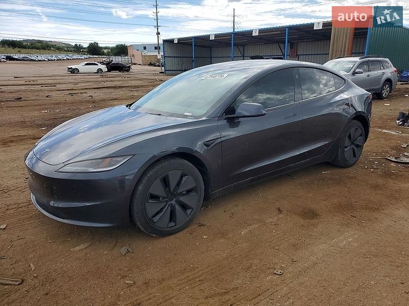 Tesla Model 3 2025