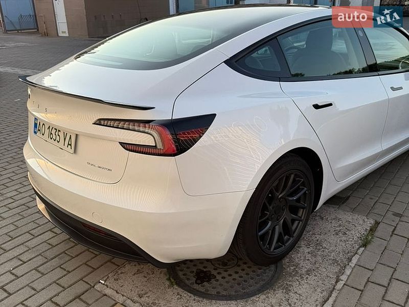 Седан Tesla Model 3 2024 в Виноградове Седан Tesla Model 3 2024 в Виноградове