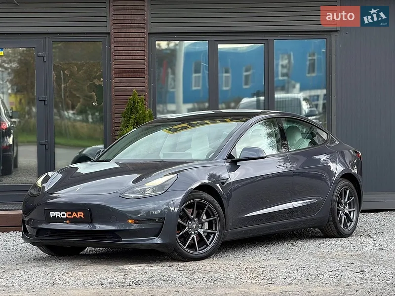 Tesla Model 3