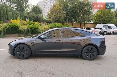 Седан Tesla Model 3 2024 в Киеве