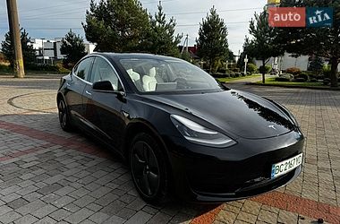 Седан Tesla Model 3 2020 в Львові фото 5 Седан Tesla Model 3 2020 в Львові