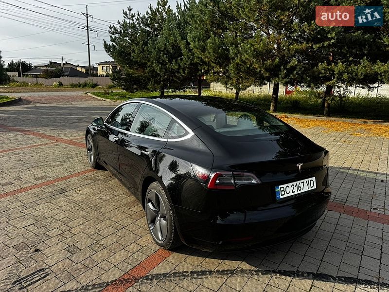 Седан Tesla Model 3 2020 в Львові фото 10 Седан Tesla Model 3 2020 в Львові
