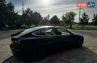 Седан Tesla Model 3 2020 в Львові фото 12 Седан Tesla Model 3 2020 в Львові